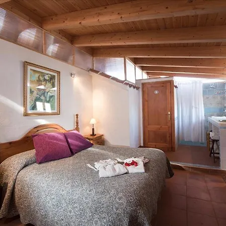 Sleeps 26 Pool Villa *