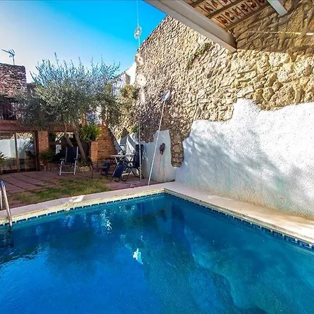 Villa Sleeps 26 Pool